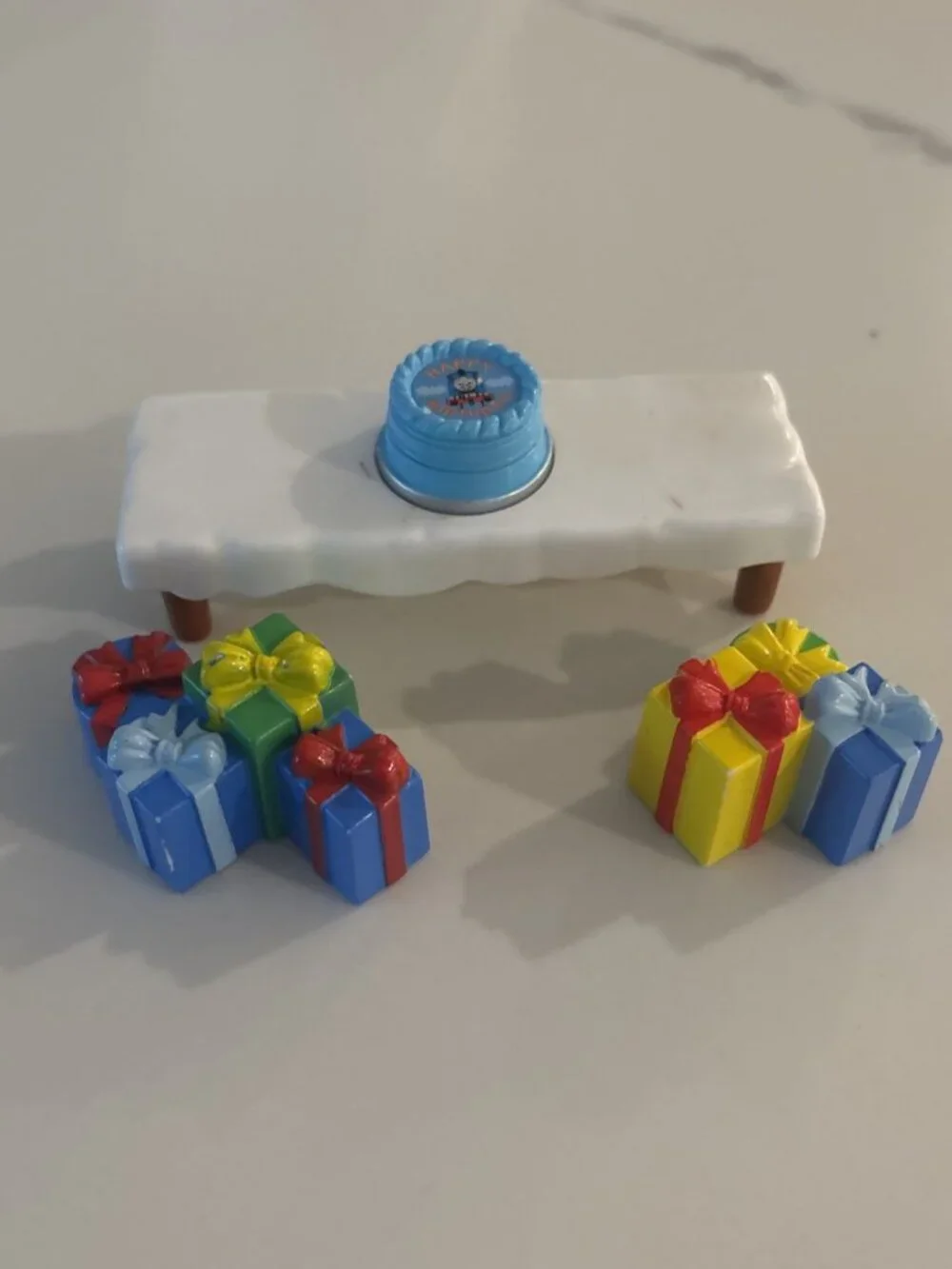 Thomas The Train Happy Birthday Train Set Cake Table Gifts Toy Miniature Rare